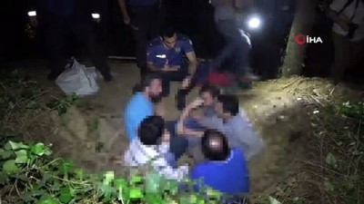 polis ekipleri -  Ölü taklidi yapmadan önce kıraathanede plan yapmışlar Videosu