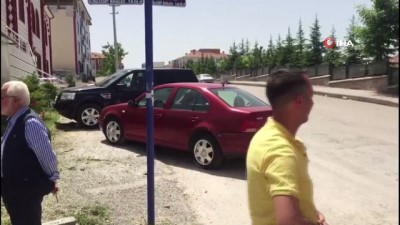 aktuel -  Freni boşalan halk otobüsü bir binanın bahçesine daldı...Kaza anı kamerada  Videosu