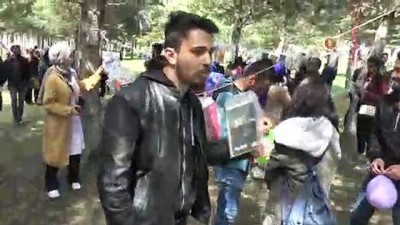  Atatürk Üniversitesi’nde ağaçlar kitap açtı