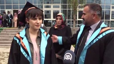 universite sinavi - Baba 47 kızı 22 yaşında aynı üniversiteden mezun oldu - BİNGÖL  Videosu