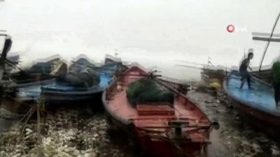 deniz kuvvetleri -  - Fani Kasırgası Hindistan'ı Vurmaya Başladı  Videosu