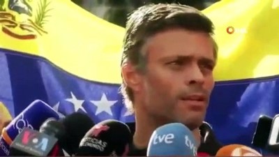 yalniz degilsin -  - Muhalif Lider Lopez Saklandığı Elçilikten Maduro'ya Meydan Okudu  Videosu