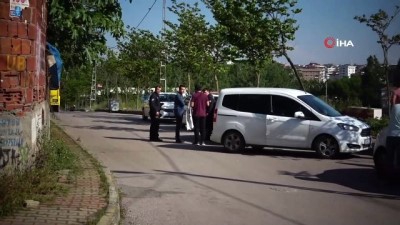  Sancaktepe'de polis kaçan şüphelinin aracına atladı