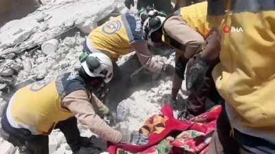  - Rus Ve Suriye Savaş Uçaklarının Saldırısında 18 Kişi Hayatını Kaybetti
- Bir Ayda Ölenlerin Sayısı 925'i Buldu 
