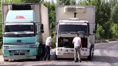 kapali alan - Sıcak hava asfaltı eritti - DENİZLİ  Videosu