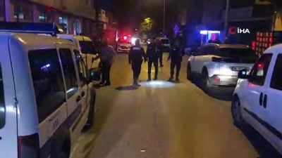 silahli saldirgan -  Alkollü eğlence mekanında polisler varken pompalıyla ateş açtılar  Videosu