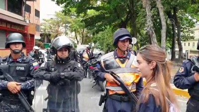 devlet baskanligi - Guaido'nun 'sokağa çıkın' çağrısına yanıt yok - CARACAS  Videosu