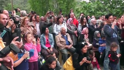 bahar senligi - 6 kişilik mahallede bahar şenliği düzenlendi - İZMİR  Videosu