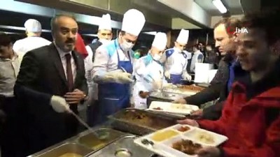 isaf -  Başkan Aktaş aşevinde vatandaşlarla iftar açtı Videosu