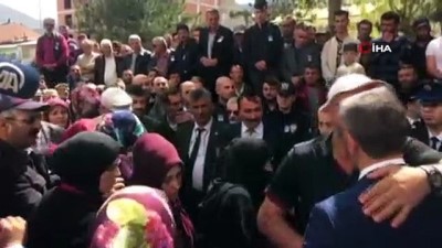 saldiri -  Beşiktaş'taki saldırıda ağır yaralanan ve tedavi gördüğü hastanede 2,5 yıl sonra şehit düşen polis memuru için tören düzenlendi  Videosu