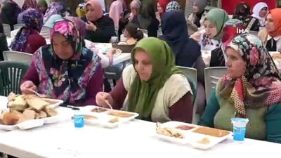  Bu yemek 669 yıldır, yılda bir kez aynı yöntemle pişiyor 