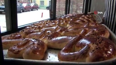  İftariyelik silah, kama ve ibrikler göreni şaşırtıyor 