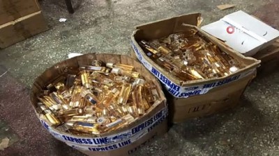 sahte urun -  İstanbul'da sahte parfüm deposuna operasyon: 20 bin şişe sahte ürün ele geçirildi  Videosu