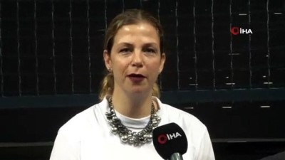 kadin voleybol takimi - Pelin Yüce Falay: “Gençlerimiz bizi gururlandırdı”  Videosu