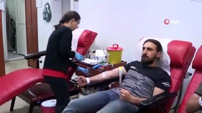  Suriyelilerden Kızılay’a kan bağışı desteği