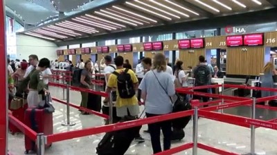  İstanbul Havalimanı’nda bayram hareketliliği sürüyor 