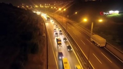 bayram trafigi -  TEM Otoyolu’ndaki bayram trafiği durma noktasına geldi Videosu