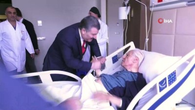  Bakan Koca’dan Nuri Pakdil'e hastane ziyareti