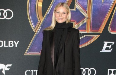 Gwyneth Paltrow ikili bir hayat sürüyor!