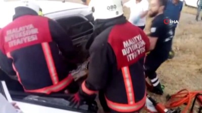  Malatya'da iki otomobil çarpıştı: 5 yaralı