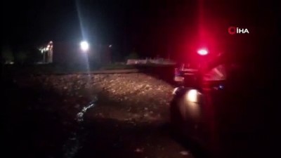 yasli adam -  Sel sonrasında yaşlı adam kayboldu  Videosu