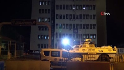  Tarsus'ta 54 kaçak göçmen bir eve kilitlenmiş halde bulundu