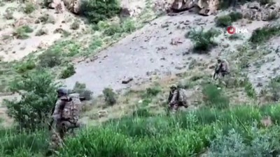 palas -  Başkale’de düzenlenen operasyonda silah ve mühimmat ele geçirildi  Videosu