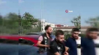  Adana'da uyuşturucu operasyonu: bin 775 adet uyuşturucu hap ele geçirildi 
