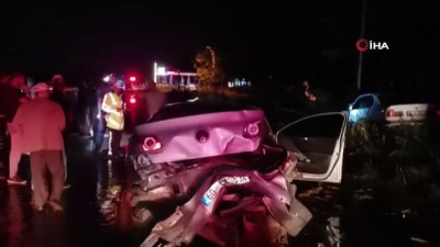  Tokat’ta çamurla kaplanan yolda 3 araç çarpıştı: 4 yaralı