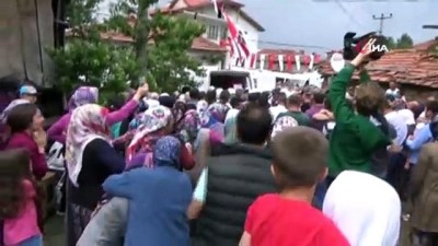 koy mezarligi -  Şehit Uzman Çavuş Emre Üçkan son yolculuğuna uğurlandı  Videosu