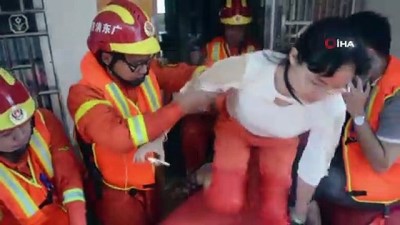 toprak kaymasi -  - Sel, Çin’i Yıkıp Geçmeye Devam Ediyor: 49 Ölü  Videosu