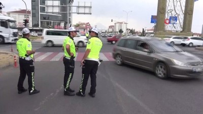 isik ihlali -  Aksaray’da 1 ayda 6 bin 553 sürücüye 2 milyon lira ceza  Videosu