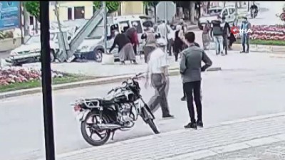 aktuel -  Dikkatsiz sürücüler böyle çarpıştı: 2 yaralı  Videosu