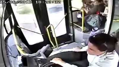 belediye otobusu -  Kadın belediye otobüs şoförü kalp krizi geçiren yolcuyu böyle kurtardı  Videosu