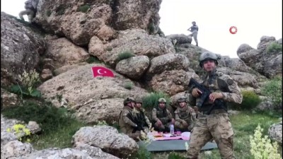 twitter -  Şırnak’ta şehit olan asker ile ilgili kahreden detay...Şehit nöbet sırasında iftar açarken Cumhurbaşkanı Erdoğan ve Türk milletine selam göndermiş Videosu