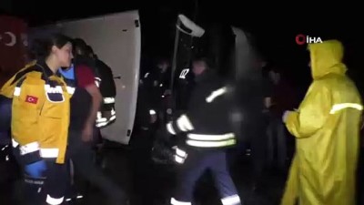  Yozgat'ta yolcu otobüsü devrildi 15 yaralı