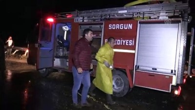 yolcu otobusu - Otobüs devrildi: 13 yaralı (2) - YOZGAT  Videosu