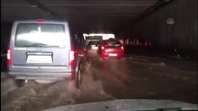 siddetli yagis - Sağanak hayatı olumsuz etkiledi - ESKİŞEHİR  Videosu