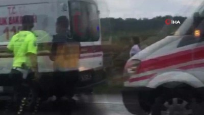 belediye otobusu -  Sağanak yağış sebebiyle kontrolden çıkan tır yoldan çıktı 1 yaralı Videosu