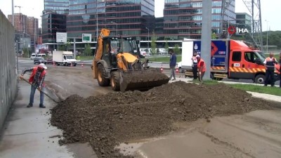toprak kaymasi -  Sarıyer’de toprak kaydı, yol trafiğe kapandı  Videosu