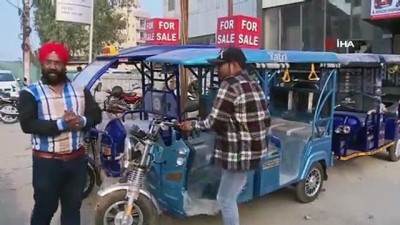 elektrikli otobus -  - Hindistan Elektrikli Araçlara Geçmeye Kararlı  Videosu