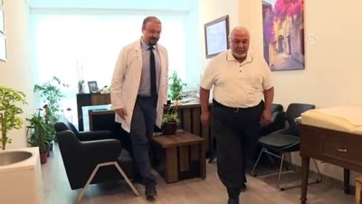 toplanti - Kendisini doktor yapan 'el'i kurtardı - İZMİR  Videosu