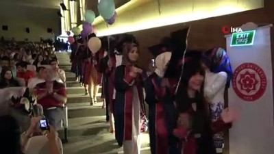 diplomasi -  Mezuniyet töreninde sürpriz evlilik teklifi Videosu
