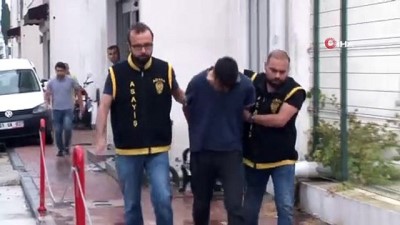adli tip -  Polisle birlikte 3 kişiyi bıçaklayan zanlı adliyeye sevk edildi Videosu