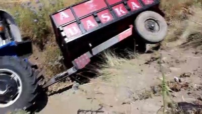 Traktör devrildi: 2 yaralı - ADIYAMAN