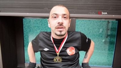 el rehabilitasyonu -  Omuriliği zedelendi, boynu kırıldı ama hayattan kopmadı  Videosu