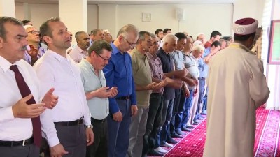 giyabi cenaze namazi - Uygur Türkü Nurmuhammed Tohti için gıyabi cenaze namazı - ANKARA Videosu