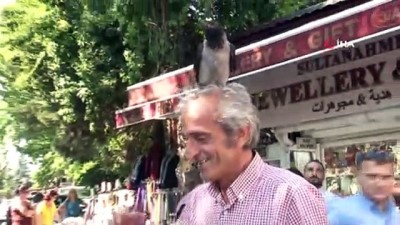 hayvan sevgisi -  Yanından ayırmadığı keçisiyle evcilleştirdiği kargaları arkadaş oldu  Videosu