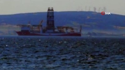  Yavuz Sondaj Gemisi Çanakkale Boğazı'na giriş yaptı