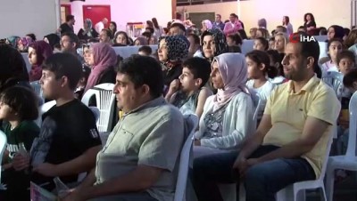 film gosterimi -  Zeytinburnu’nda açık havada sinema keyfi  Videosu